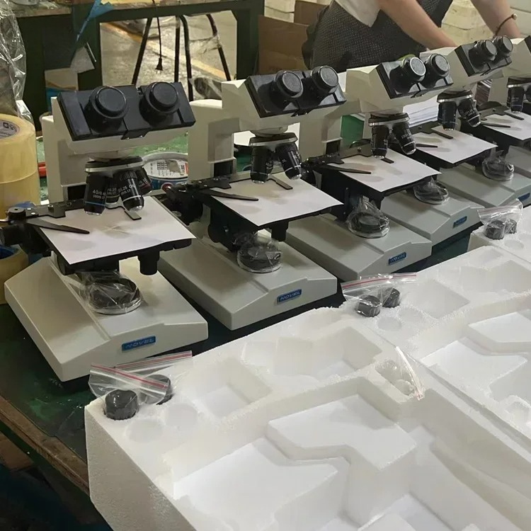 Microscópio Biológico Binocula - Medical Lab Observer avaliação e preço